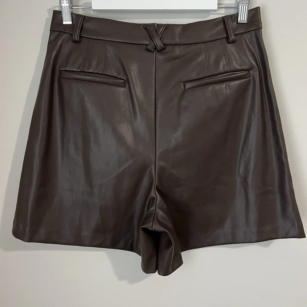 Banana Republic Women's 8 Faux Vegan Leather Shorts Chocolate Brown High‎ Rise